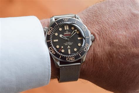 omega seamaster professional 300m 007 edition 210.90.42.20.01.001|omega 007 special edition.